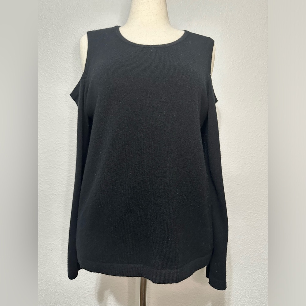 VINTAGE Donna Karan 100% Cashmere ‘cold shoulder’ sweater. Size XL. EUC.